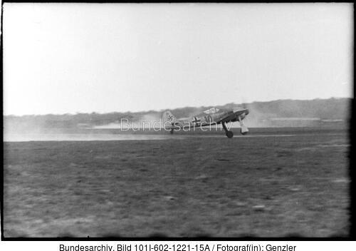 Frankreich, FW 190 bei Start / Landung