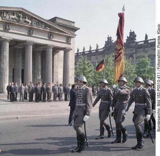 Berlin, Besuch Saddam Hussein