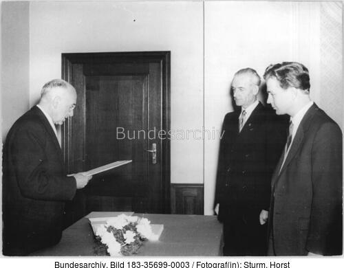 Berlin, Lessing-Preis an Hacks und Erpenbeck