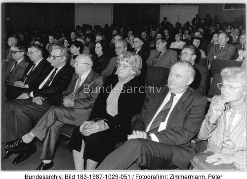 Berlin, Kino Kosmos, Besucher bei Filmfestival