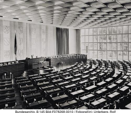 Bonn, Plenarsaal des <span class="match">Bundestag</span>es