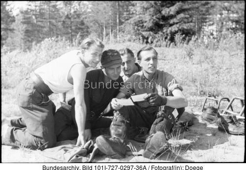 Finnland, Piloten in Freizeit