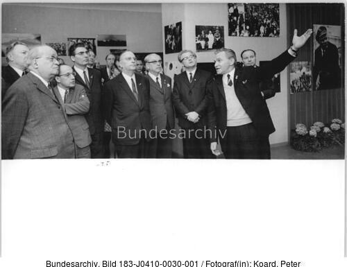 Berlin, sowjetische Foto-Ausstellung, Besucher
