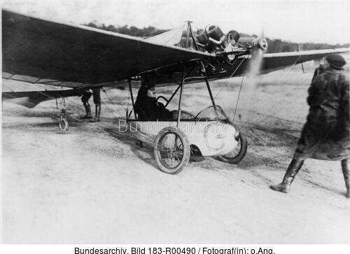 Berlin-Johannisthal, Hans Grade