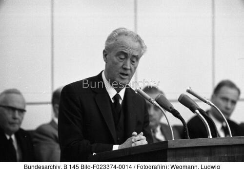 Bonn, Plenarsitzung Bundesrat, Gradl