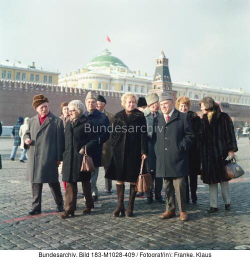 Moskau, Roter Platz, DDR-Delegation