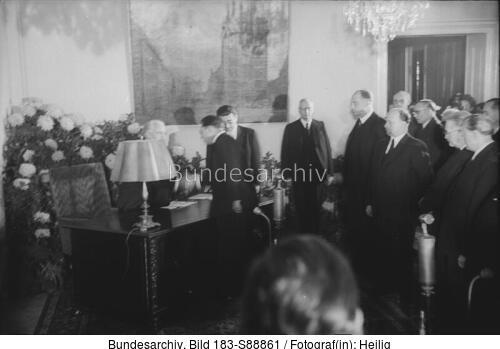 Berlin, DDR-Gründung, Vereidigung Fritz Selbmann