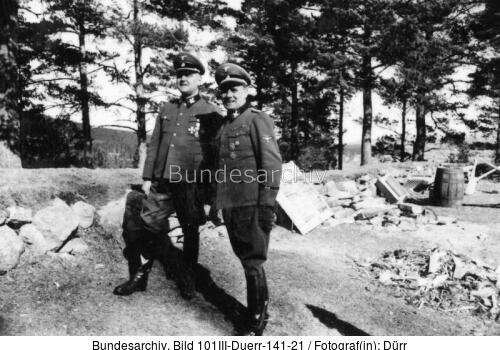 Gottlob Berger mit anderem SS-Mann
