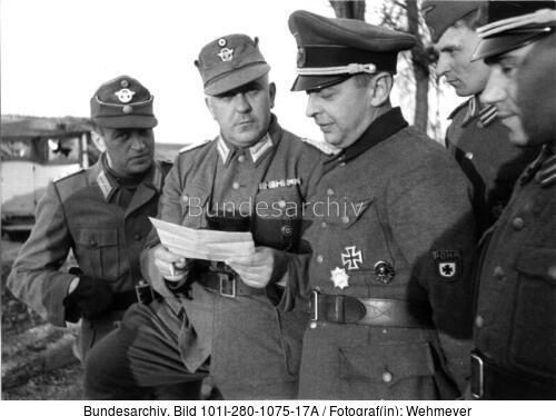 Russland, Brigade Kaminski, Polizeioffiziere