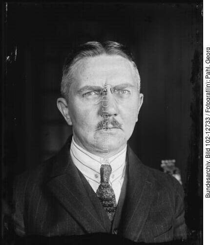 Hjalmar Schacht