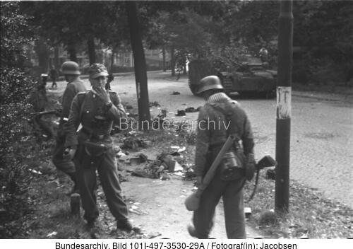 Arnheim, Waffen-SS-Soldaten