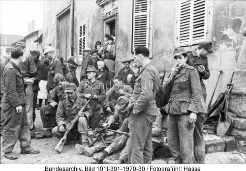 Nordfrankreich, Soldaten bei Pause