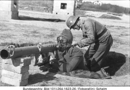 Frankreich, Vorführung Raketenpanzerbüchse