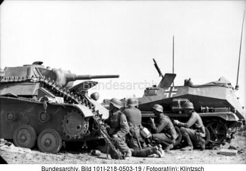 Russland-Süd, zerstörter russischer Panzer