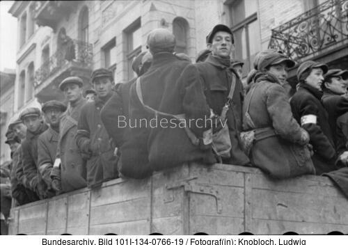 Polen, Ghetto Warschau, Juden auf LKW