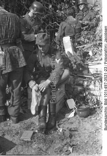 Bei Arnheim/Nymwegen, SS-Angehörige