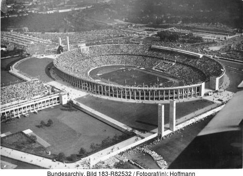 Berlin, Olympia-Stadion (Luftaufnahme)