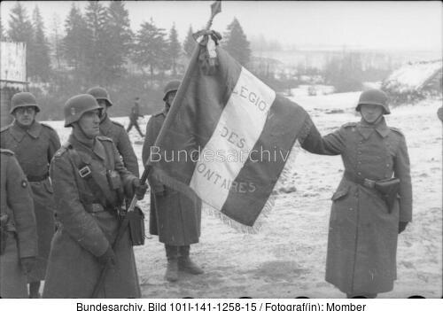Russland, Soldaten der französischen Legion, Fahne