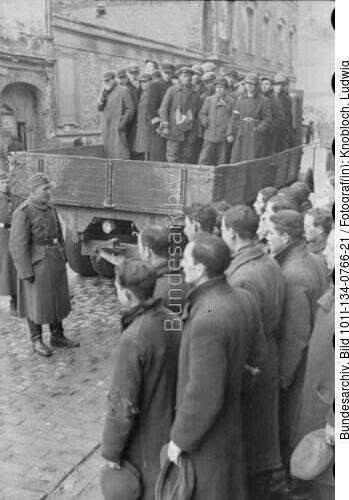 Polen, Ghetto Warschau, Juden auf LKW