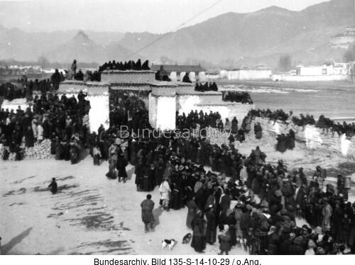 Tibetexpedition, Neujahrsfest Lhasa