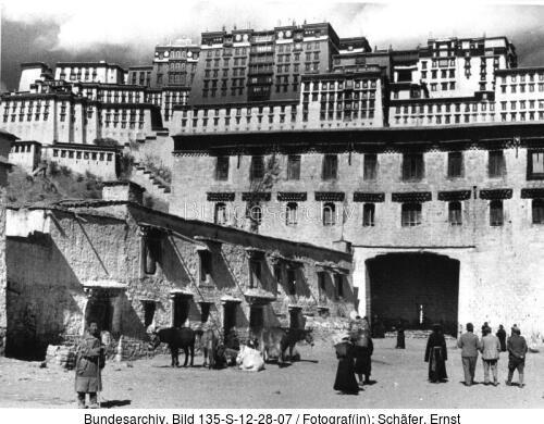 Tibetexpedition, Eingangsportal Potala