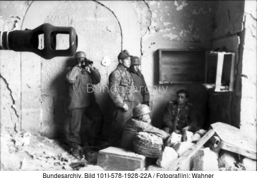 Monte <span class="match">Cassino</span>, Fallschirmjäger in Gebäude