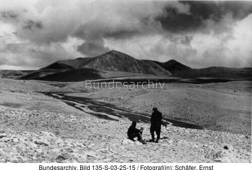 Tibetexpedition, Landschaftsaufnahme, Personen