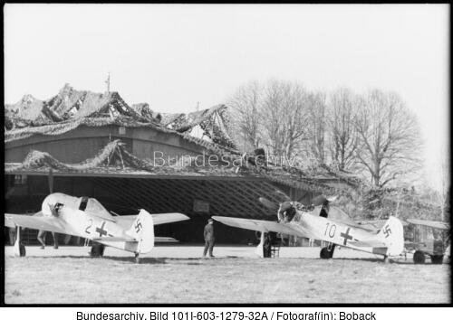 Im Westen, Flugzeuge Fw 190