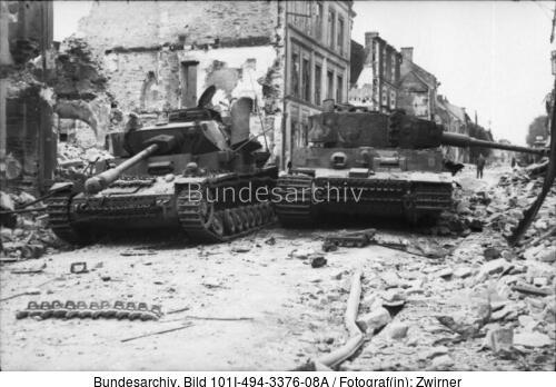Villers-Bocage, zerstörte Panzer IV + VI