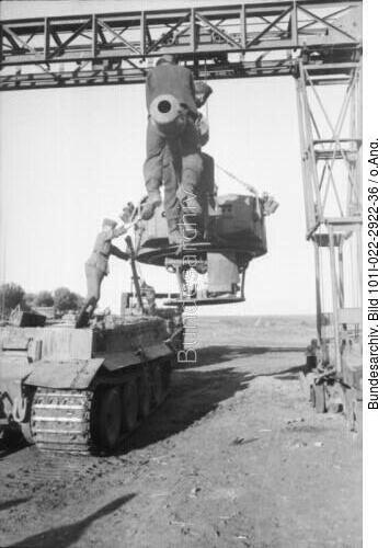 Russland, Reparatur Panzer VI "Tiger I"