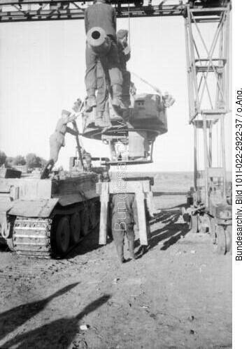 Russland, Reparatur Panzer VI "Tiger I"