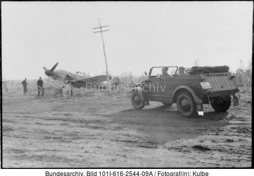 Finnland, Flugzeug Me 109, VW-Kübelwagen