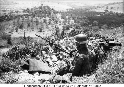 Italien, Soldat in Stellung