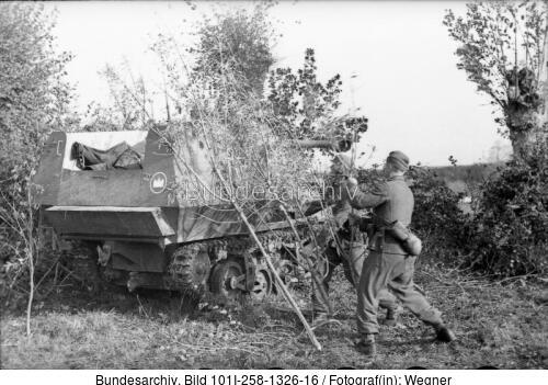 Südfrankreich, "Marder I" getarnt