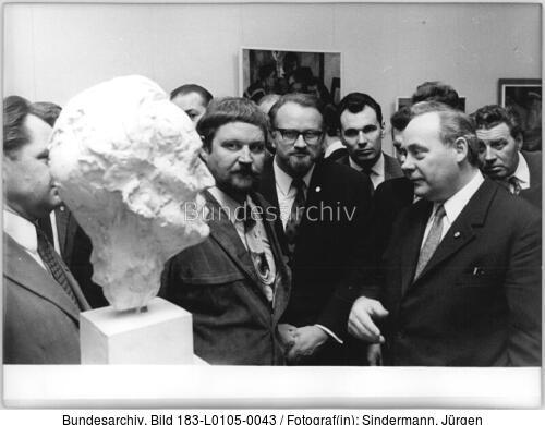 Rostock, Ausstellung, Jo Jastram, Zimmermann, Tisch