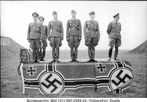 Im Westen, Piloten mit Ritterkreuz