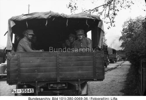 Polen, Verhaftung von Juden, Transport