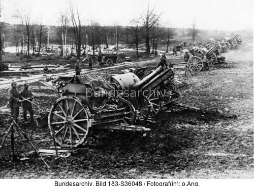 Frankreich, Arras, Artillerie