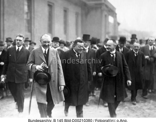 Köln, Messe-Eröffnung, Adenauer, Ebert, Marx
