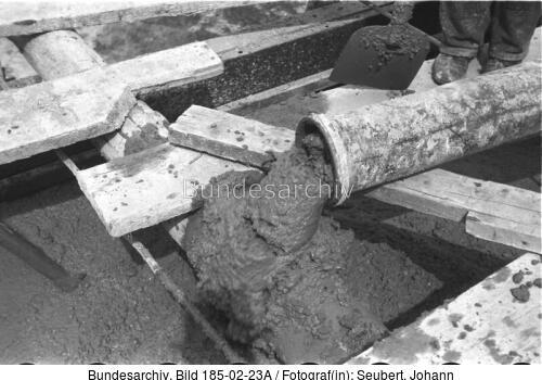 Bremen, U-Bootbunker "Valentin", Betonieren
