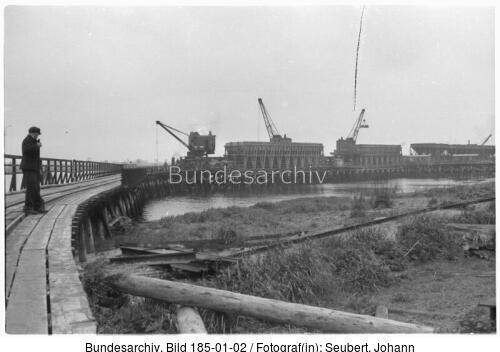 Bremen, U-Bootbunker "Valentin", Bau