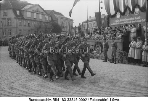 Neustrelitz, Jahrestag der DDR, Volkspolizei