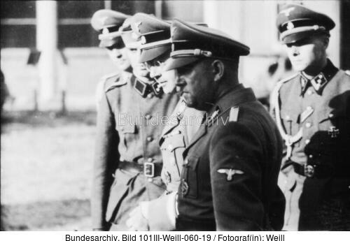 Metz, Heinrich Himmler bei Waffen-SS
