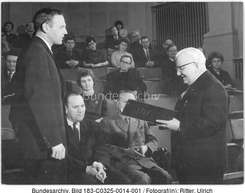 Berlin, Willi Bredel, Günter de Bruyn