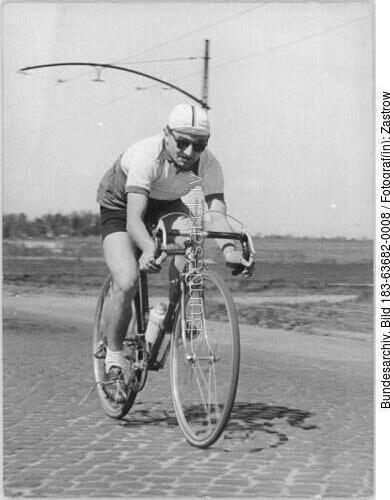 Bernhard Eckstein