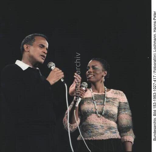 Berlin, FDJ-Veranstaltung, Harry Belafonte und Diana Reeves