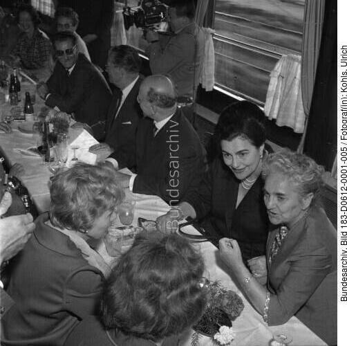 Zug nach Berlin, Tito mit Gattin, Lotte Ulbricht