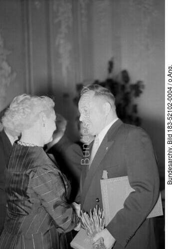 Berlin, Karl-Marx-Orden für Erich Mielke