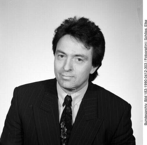 Peter-Michael Diestel