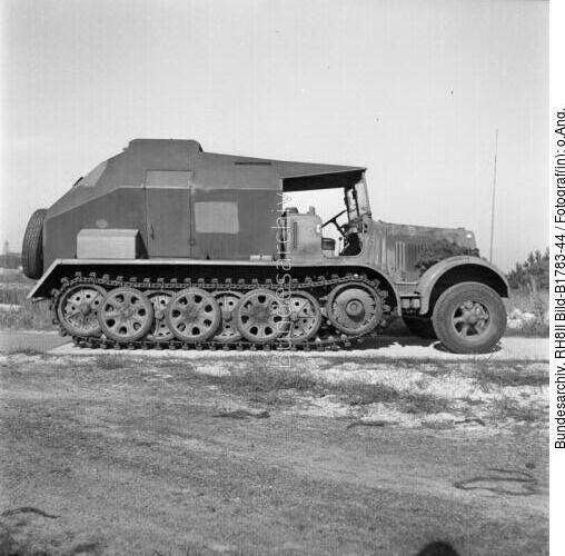 Peenemünde, Halbkettenfahrzeug, Feuerleitpanzer